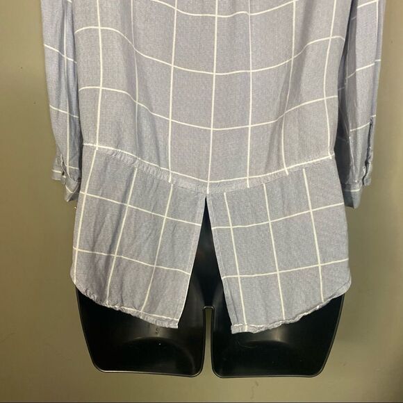SIM & Sam Blue Plaid Button down 3/4 sleeves hi-low blouse - Picture 5 of 9